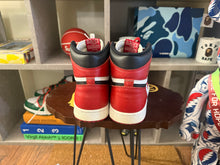 Load image into Gallery viewer, 2015 Jordan 1 “Chicago”

