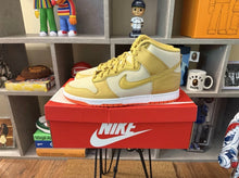 Load image into Gallery viewer, DS Nike Dunk High “Premium Wheat”
