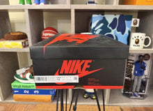 Load image into Gallery viewer, DS Jordan 1 “Brotherhood”
