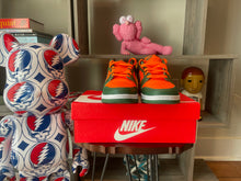 Load image into Gallery viewer, VNDS Nike Dunk Low “Miami”
