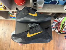 Load image into Gallery viewer, DS Nike Kobe 11 Elite “Fade to Black”
