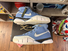 Load image into Gallery viewer, DS Nike Kobe 1 “City of Champions”
