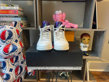 Load image into Gallery viewer, Jordan 5 “Grape”
