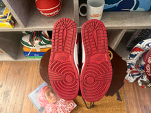 Load image into Gallery viewer, 2015 Jordan 1 “Chicago”
