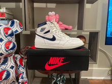 Load image into Gallery viewer, Jordan 1 “Metallic Navy”
