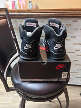 Load image into Gallery viewer, Jordan 5 “Black Metallic”
