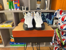 Load image into Gallery viewer, DS Jordan 12 “Taxi”
