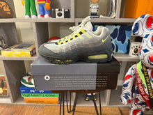 Load image into Gallery viewer, VNDS Nike Air Max 95 “Neon”
