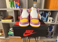 Load image into Gallery viewer, DS Jordan 1 “Brotherhood”
