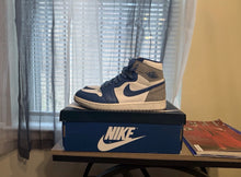 Load image into Gallery viewer, Jordan 1 “True Blue”
