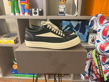 Load image into Gallery viewer, Rick Owen’s Vintage Low
