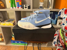 Load image into Gallery viewer, DS Nike Kobe 1 “City of Champions”
