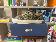 Load image into Gallery viewer, Vans Pony Cheetah Olive
