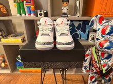 Load image into Gallery viewer, Jordan 3 “Fire Red”
