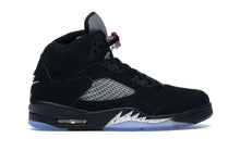 Load image into Gallery viewer, Jordan 5 “Black Metallic”

