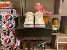 Load image into Gallery viewer, 2011 Jordan 3 “White Cement”
