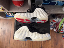 Load image into Gallery viewer, Nike Foamposite “Pearl”
