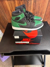 Load image into Gallery viewer, Jordan 1 “Pine Green”
