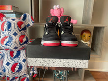 Load image into Gallery viewer, 2012 Jordan 4 “Bred”
