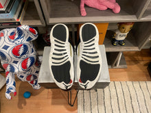 Load image into Gallery viewer, 2004 Jordan 12 “Playoffs”

