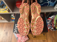 Load image into Gallery viewer, Jae Tips x Saucony “Peach”
