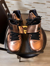 Load image into Gallery viewer, VNDS KD 4 “Christmas”
