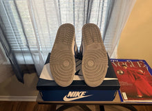 Load image into Gallery viewer, Jordan 1 “True Blue”
