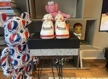 Load image into Gallery viewer, Jordan 4 “Fire Red”
