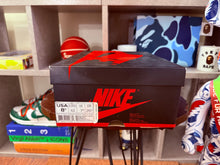 Load image into Gallery viewer, Jordan 1 “Top 3”
