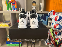 Load image into Gallery viewer, DS Jordan 6 “Reverse Oreo”

