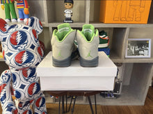 Load image into Gallery viewer, Jordan 5 “Green Bean”
