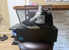 Load image into Gallery viewer, Jordan 5 “Black Metallic”
