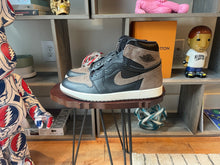 Load image into Gallery viewer, DS Jordan 1 “Palomino”
