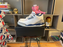 Load image into Gallery viewer, Jordan 3 “True Blue”
