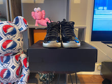 Load image into Gallery viewer, Jordan 11 “Space Jam”
