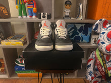 Load image into Gallery viewer, Jordan 3 “Rare Air”
