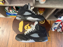 Load image into Gallery viewer, Jordan 5 “Black Metallic”
