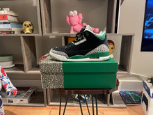 Load image into Gallery viewer, Jordan 3 “Pine Green”
