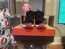 Load image into Gallery viewer, Jordan 11 “Bred”
