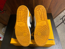 Load image into Gallery viewer, Jordan 1 “Taxi”
