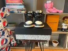 Load image into Gallery viewer, Jordan 1 “Mocha”
