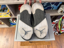 Load image into Gallery viewer, VNDS Jordan 5 “Black Metallic”
