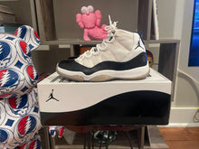 Load image into Gallery viewer, 2011 Jordan 11 “Concord”
