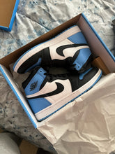 Load image into Gallery viewer, VNDS Jordan 1 “UNC Toe”

