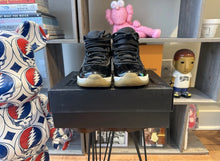Load image into Gallery viewer, Jordan 11 “Space Jam”
