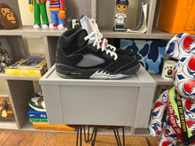 Load image into Gallery viewer, VNDS Jordan 5 “Black Metallic”
