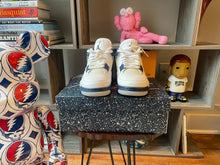 Load image into Gallery viewer, VNDS Jordan 4 “Midnight Navy”
