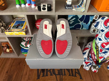 Load image into Gallery viewer, VNDS Jordan 3 “Black Cement”
