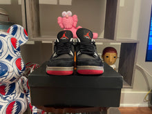 Load image into Gallery viewer, 2012 Jordan 4 “Bred”
