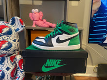 Load image into Gallery viewer, VNDS Jordan 1 “Lucky Green”

